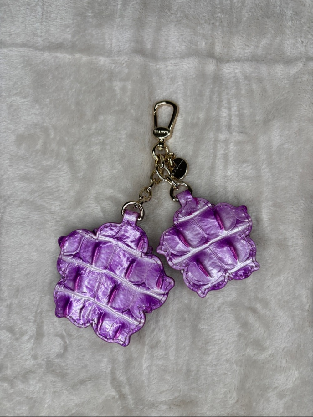 Brahmin Flower Duo Lilac Essence Melbourne Keychain - Picture 6 of 9